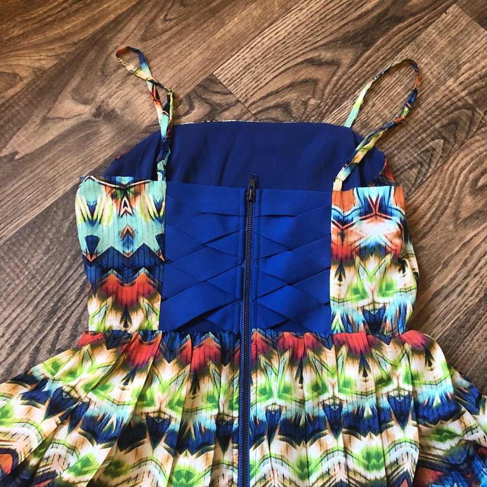Sugar+Lips Size S Colorwave Tribal pattern Dress - Picture 7 of 8